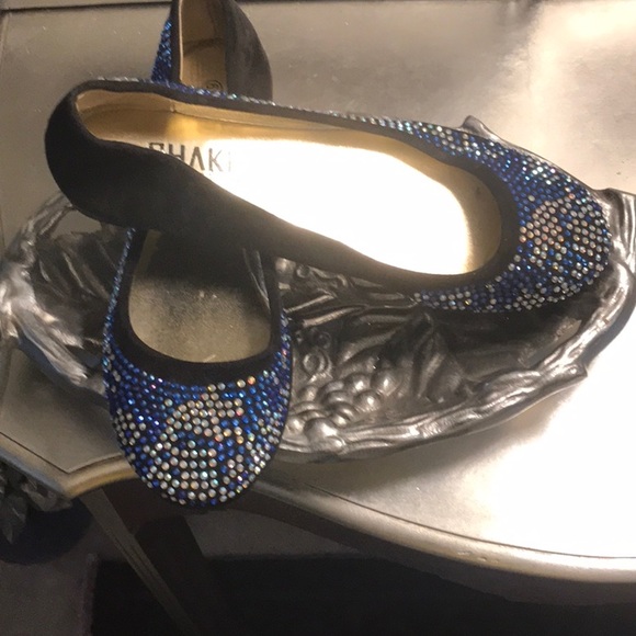 All that Glitters!  Another pair of sparkly flats! - Picture 2 of 4